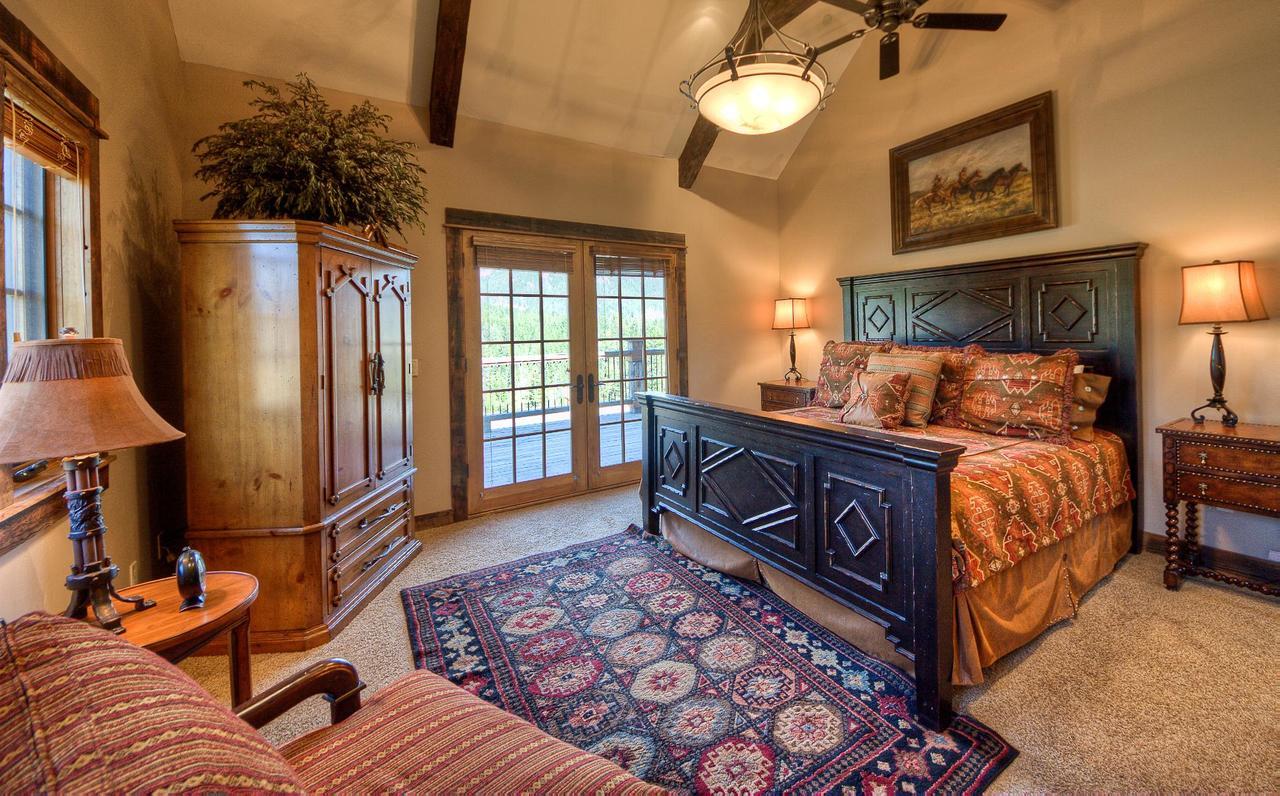 Antler Ridge Lodge Big Sky Bagian luar foto
