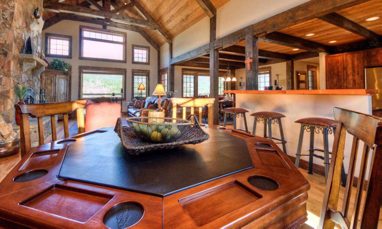 Antler Ridge Lodge Big Sky Bagian luar foto
