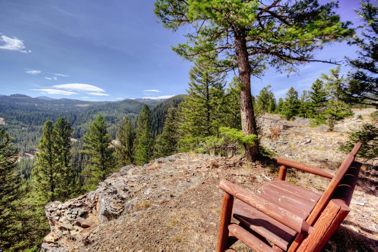 Antler Ridge Lodge Big Sky Bagian luar foto