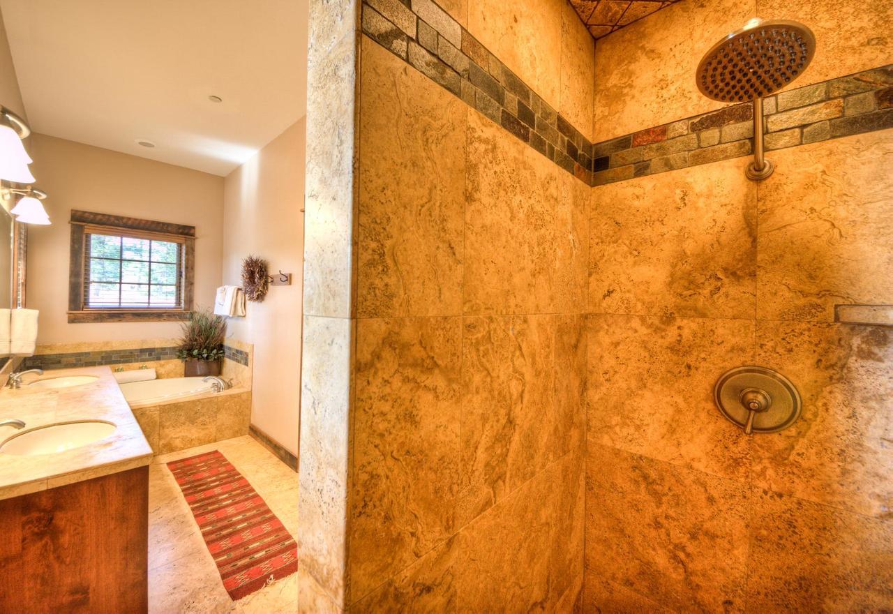 Antler Ridge Lodge Big Sky Bagian luar foto