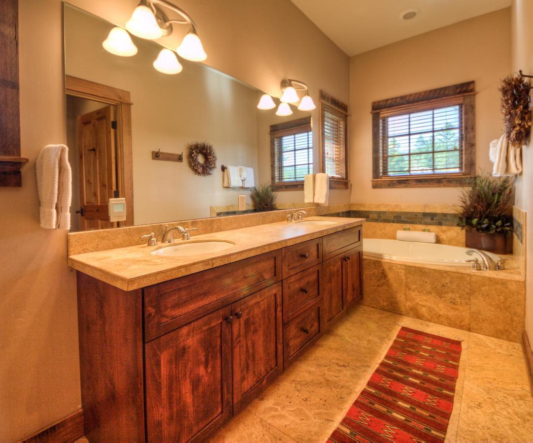 Antler Ridge Lodge Big Sky Bagian luar foto